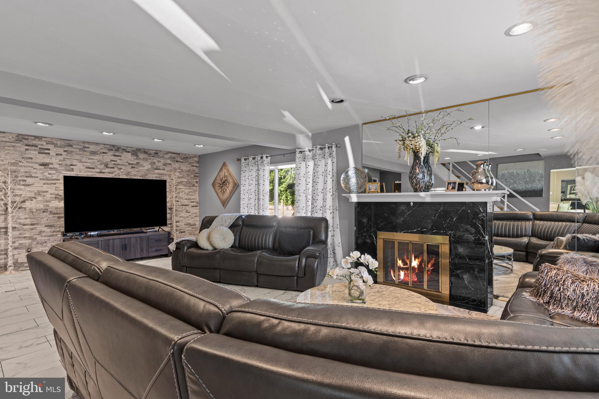 2606 Springfield Road Broomall, PA 19008 - Photo 9 of 32