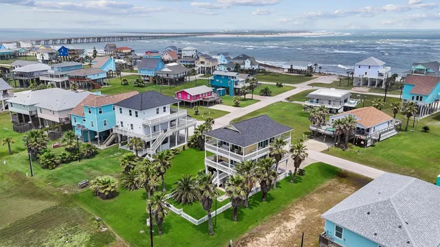 $535,000 | 13027 Buccaneer Parkway, Freeport, TX 77541