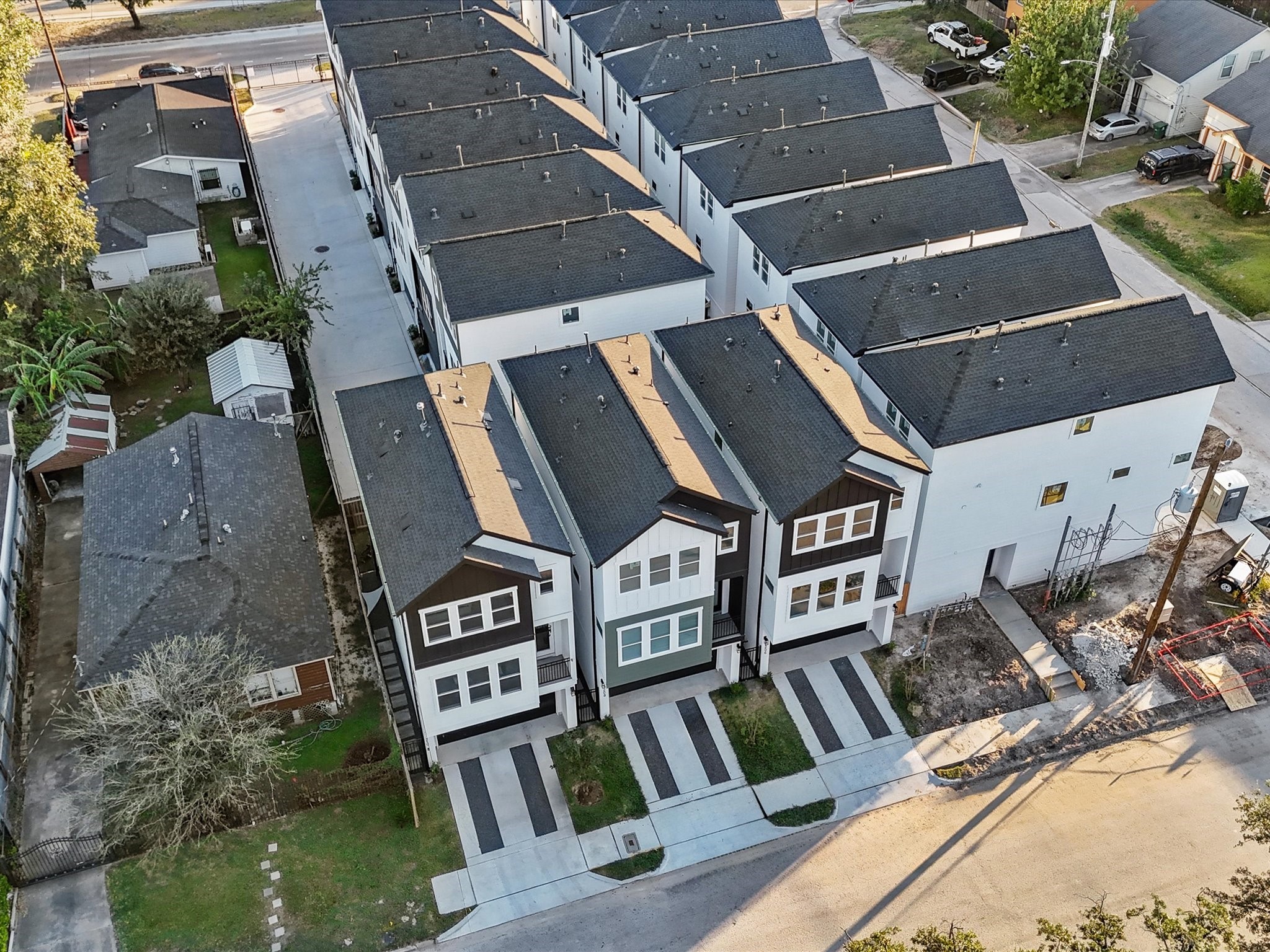 4812 Cochran Street Houston, TX 77009 - Photo 26 of 30 an aerial view of a building with entryway