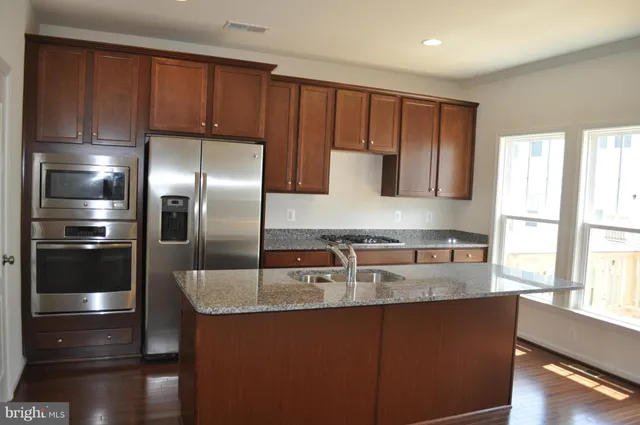 $3,000 | 43311 Novi Terrace, Ashburn, VA 20147