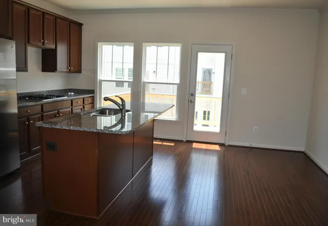 $3,000 | 43311 Novi Terrace, Ashburn, VA 20147