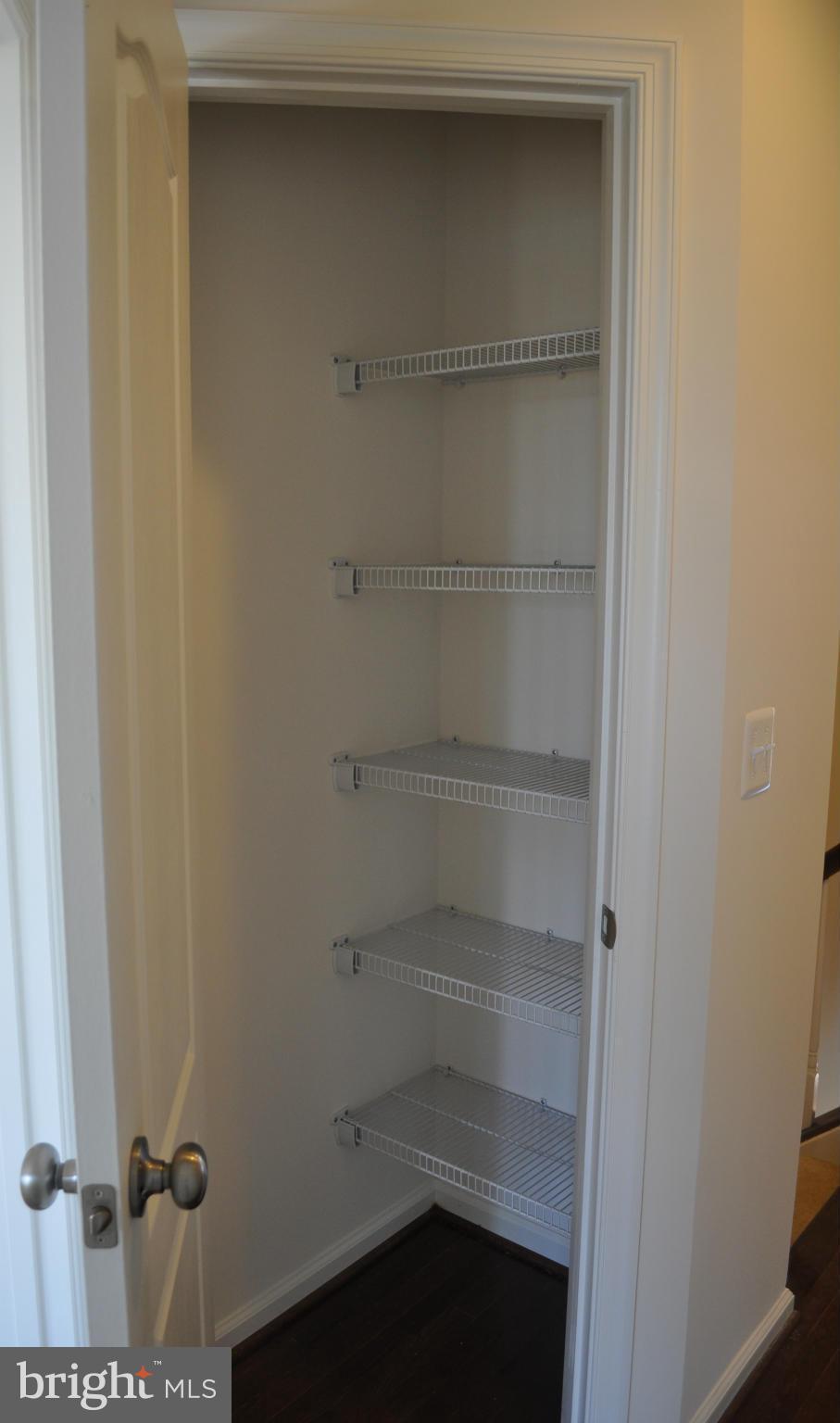 43311 Novi Terrace Ashburn, VA 20147 - Photo 24 of 30 Interior (General)