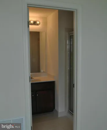 $2,900 | 43311 Novi Terrace, Ashburn, VA 20147