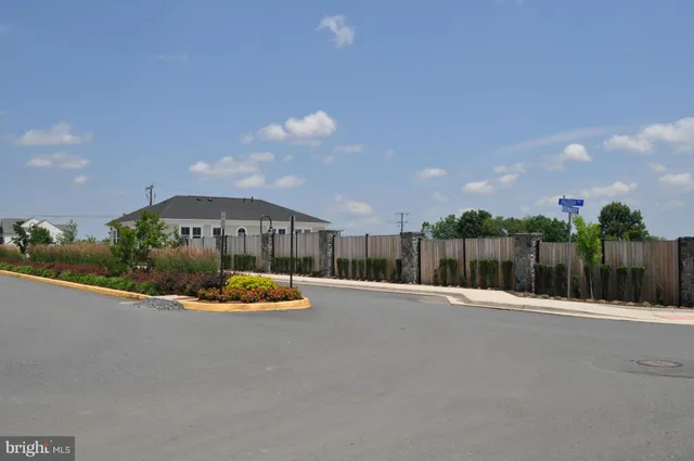 $3,000 | 43311 Novi Terrace, Ashburn, VA 20147