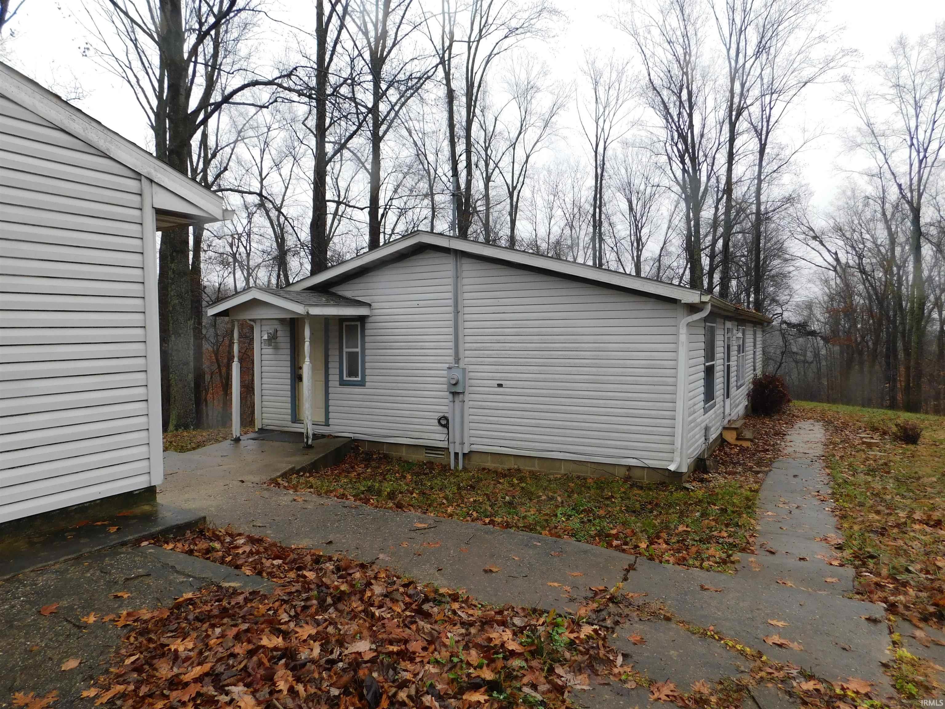 1788 Hancock School Road Spencer, IN 47460 - Photo 6 of 33