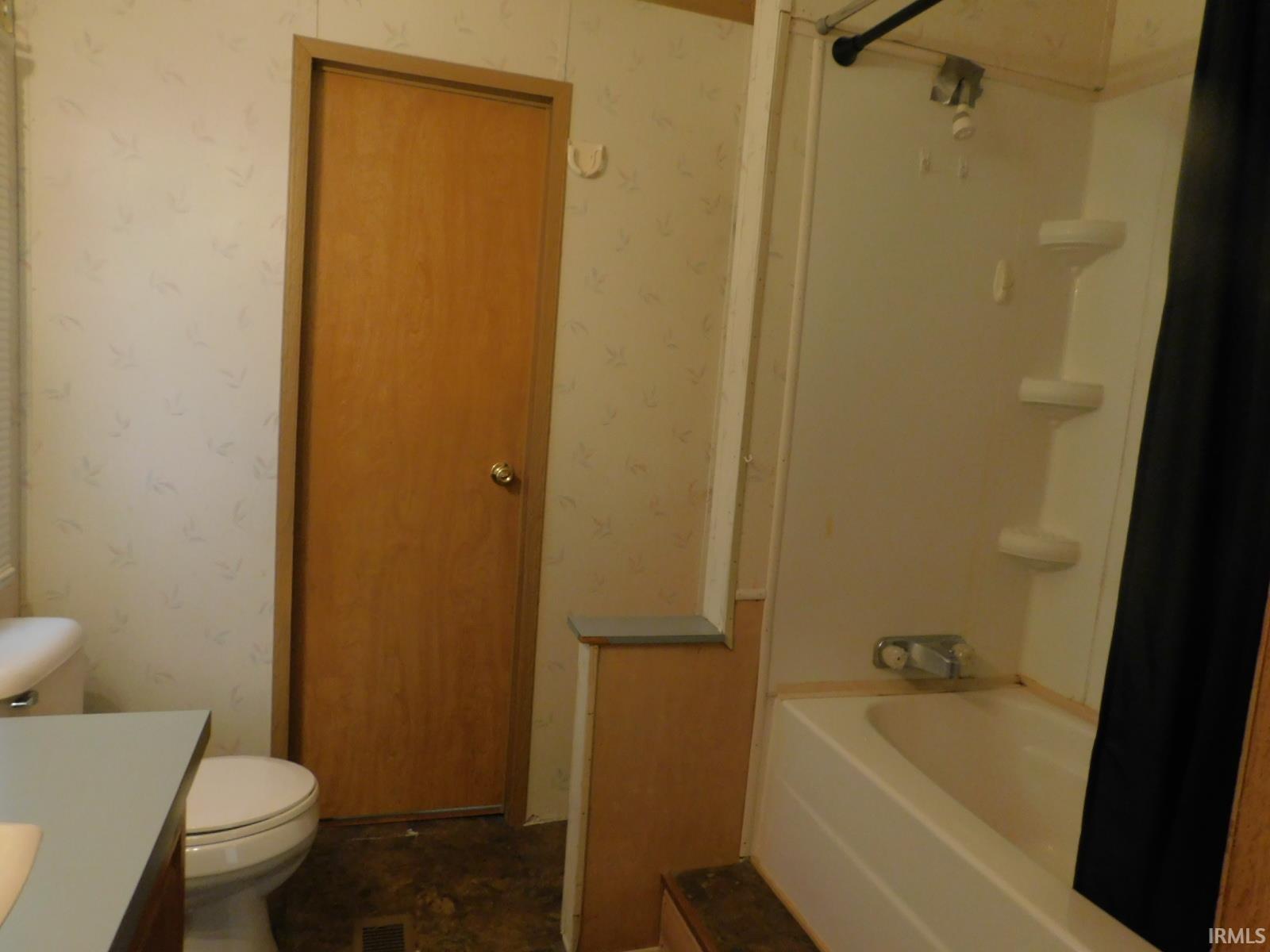 1788 Hancock School Road Spencer, IN 47460 - Photo 9 of 33