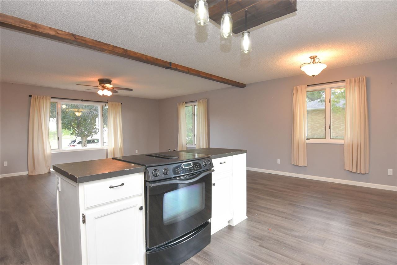 232 North Knoll Ridge Street North English, IA 52316 - Photo 8 of 26 Gallery Image 8
