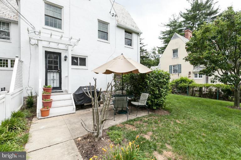 4604 Roland Avenue Baltimore, MD 21210 - Photo 21 of 30 Exterior (Rear)
