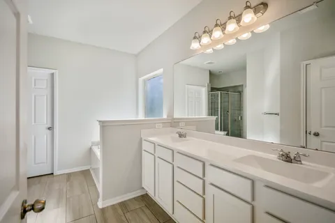 $360,000 | 18334 Gardens End Lane, Houston, TX 77084