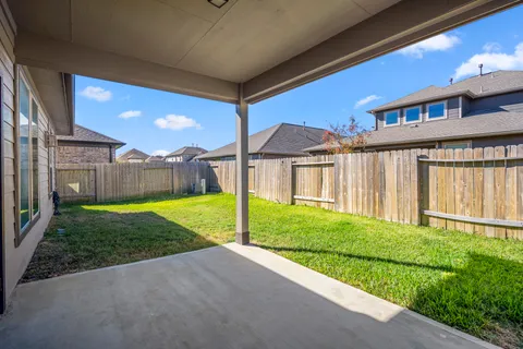 $360,000 | 18334 Gardens End Lane, Houston, TX 77084