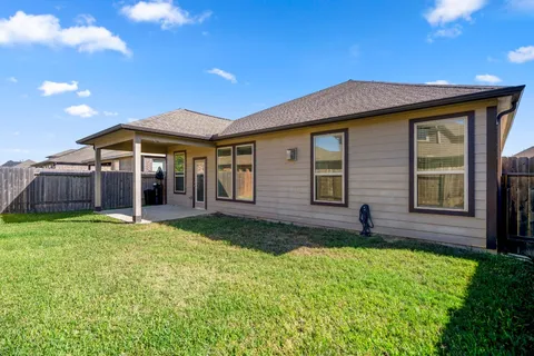 $360,000 | 18334 Gardens End Lane, Houston, TX 77084