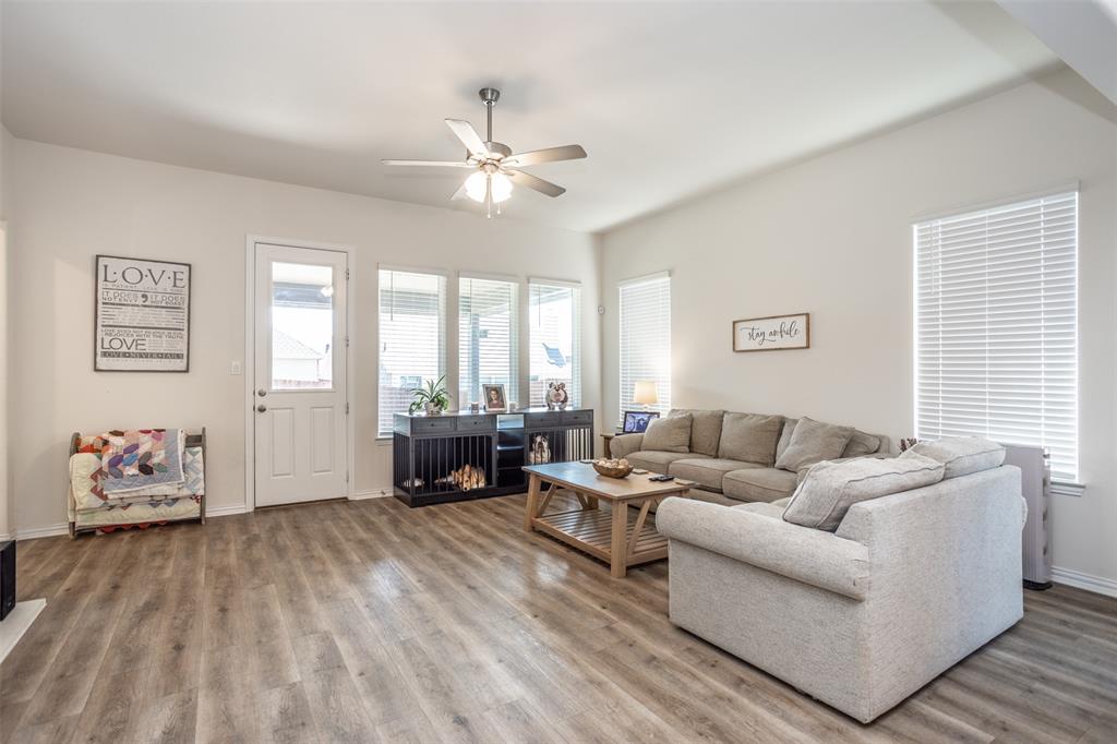 3520 Austin Street Gainesville, TX 76240 - Photo 15 of 38