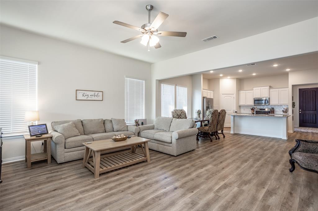 3520 Austin Street Gainesville, TX 76240 - Photo 16 of 38