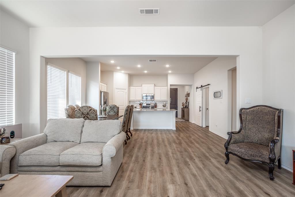 3520 Austin Street Gainesville, TX 76240 - Photo 17 of 38