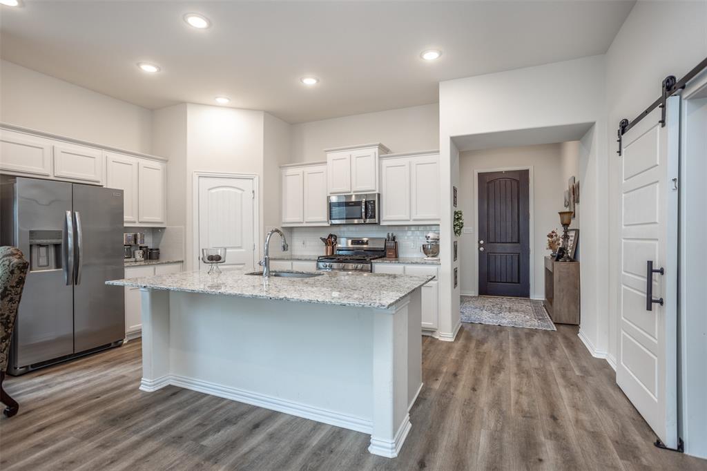 3520 Austin Street Gainesville, TX 76240 - Photo 6 of 38