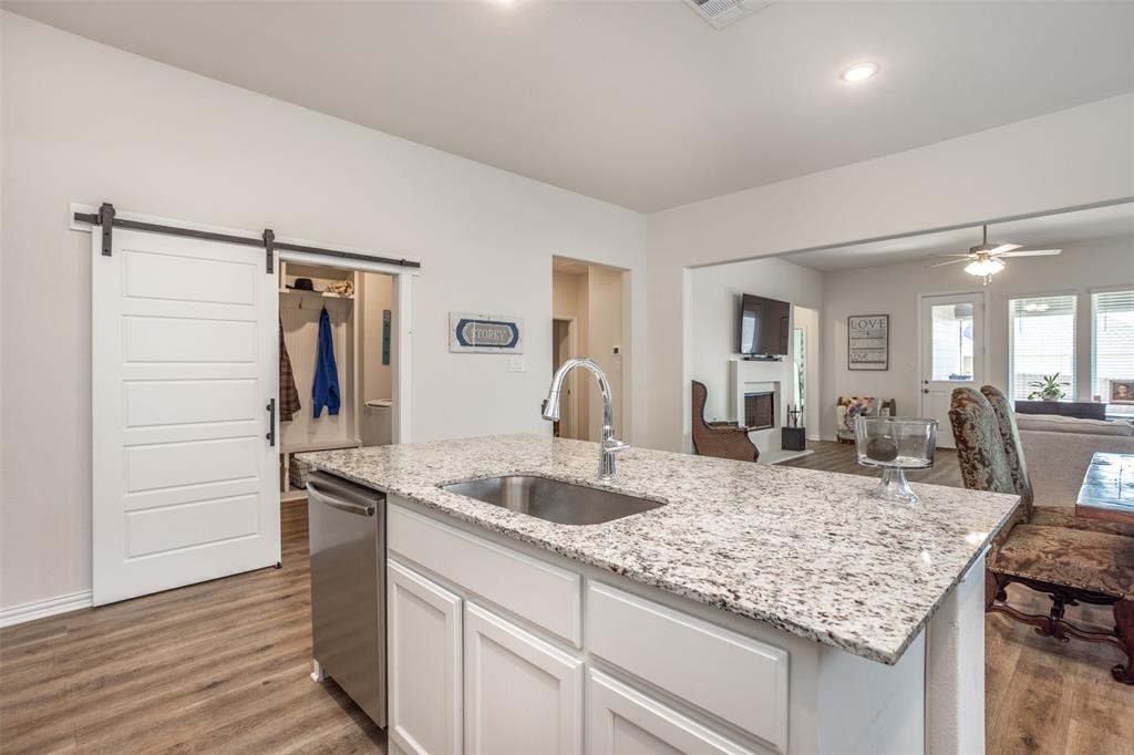 3520 Austin Street Gainesville, TX 76240 - Photo 10 of 38