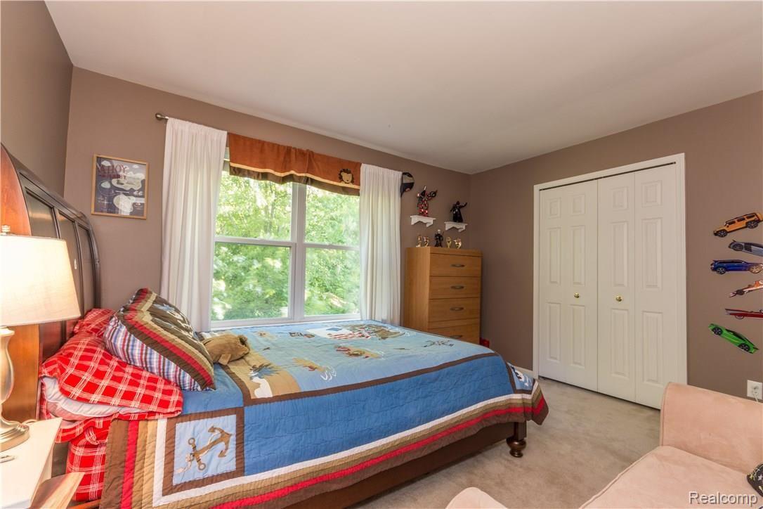 86 Eagle Ridge Road Lake Orion, MI 48360 - Photo 17 of 30 86 Eagle-20.jpg