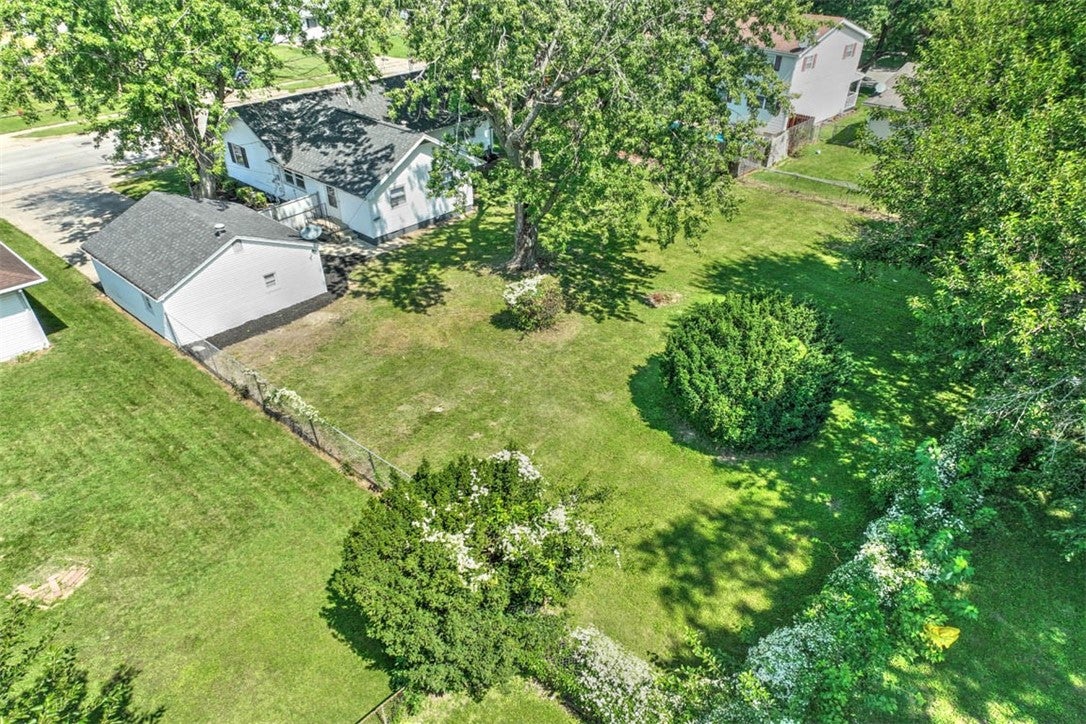 1715 West Ravina Park Road Decatur, IL 62526 - Photo 5 of 27 Gallery Image 5