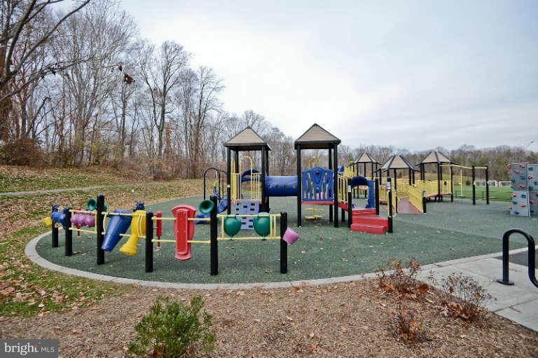 9728 Ranger Road Fairfax, VA 22030 - Photo 21 of 22 Playground
