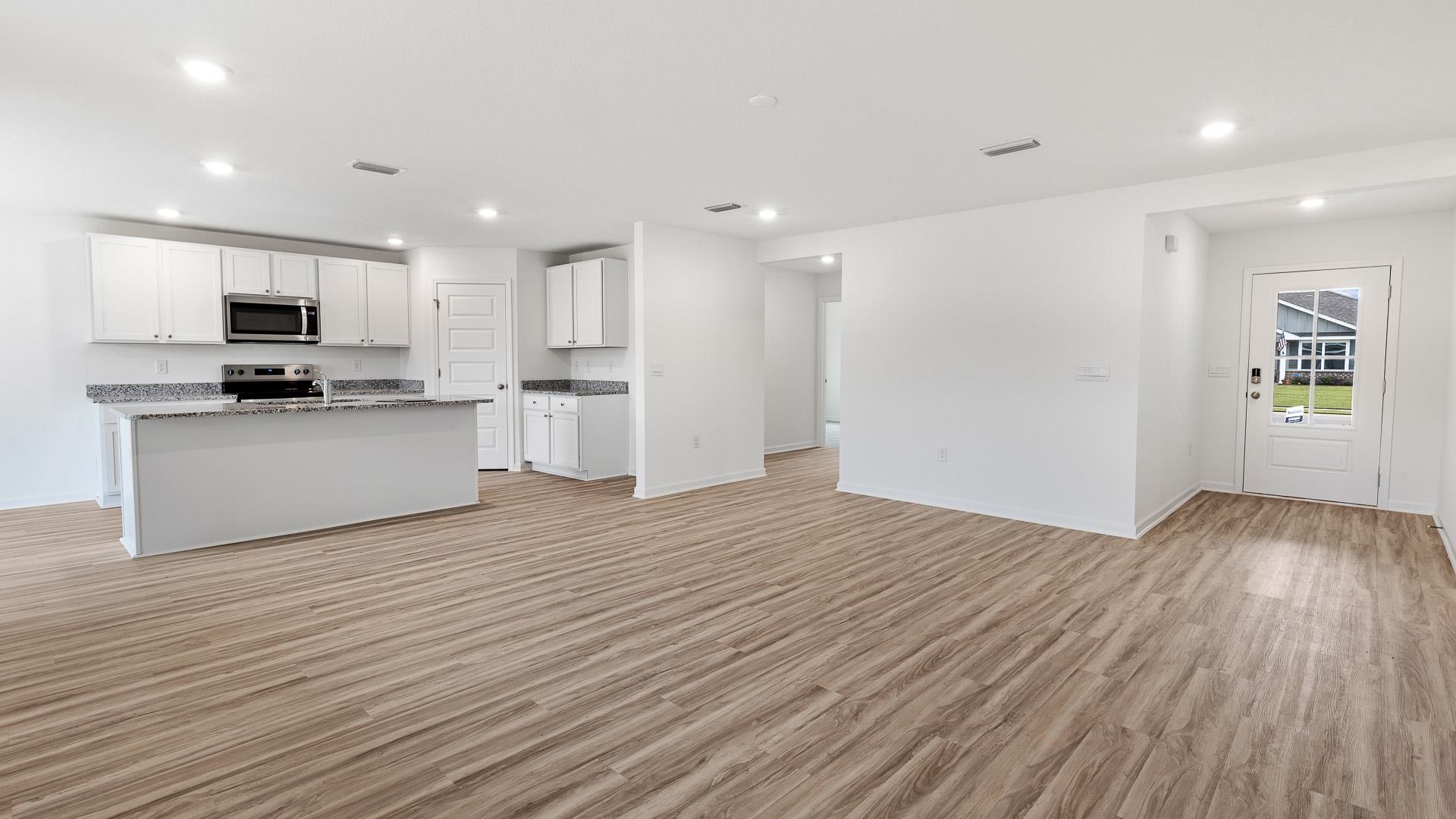 8696 Sea Star Circle Foley, AL 36535 - Photo 4 of 33 Kitchen