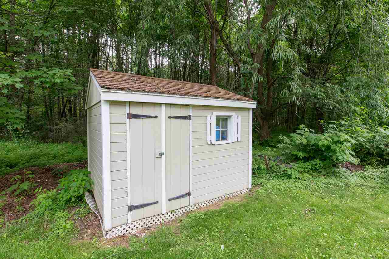 275 Middle Road Brentwood, NH 03833 - Photo 5 of 31