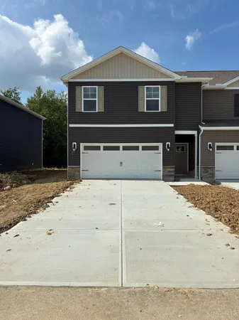 $324,900 | 1860 Vista Lake Drive, Goshen, OH 45122
