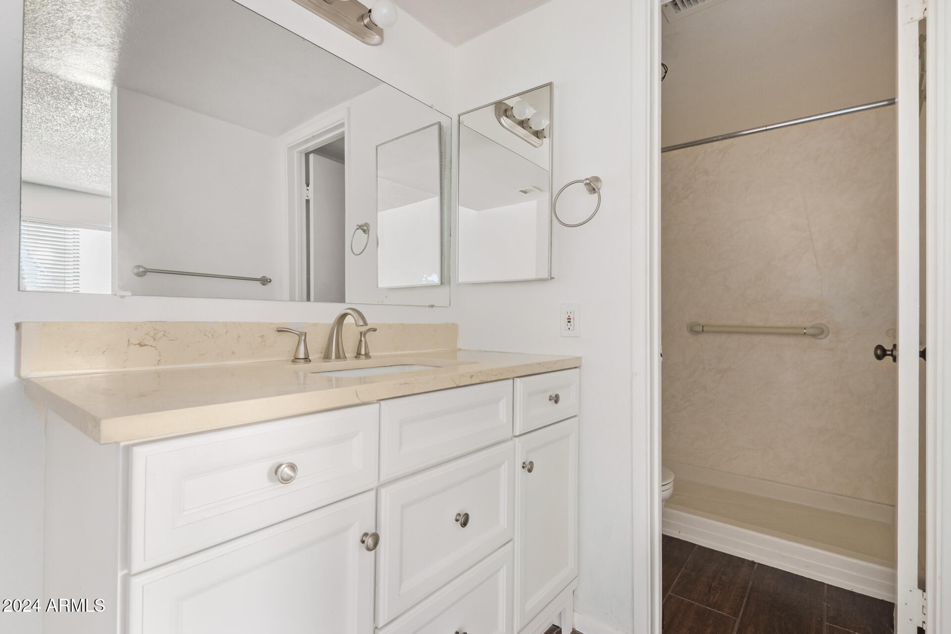 1920 West Lindner Avenue, Unit 137 Mesa, AZ 85202 - Photo 12 of 18 13 Lindner 1920