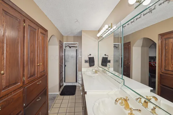 $575,000 | 13901 Tangle Aire Point, Amarillo, TX 79118