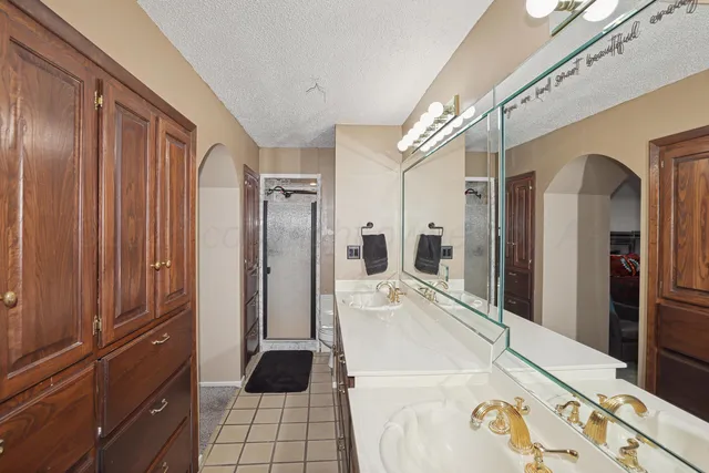 $650,000 | 13901 Tangle Aire Point, Amarillo, TX 79118