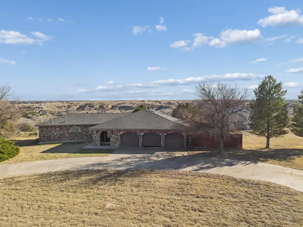 $575,000 | 13901 Tangle Aire Point, Amarillo, TX 79118