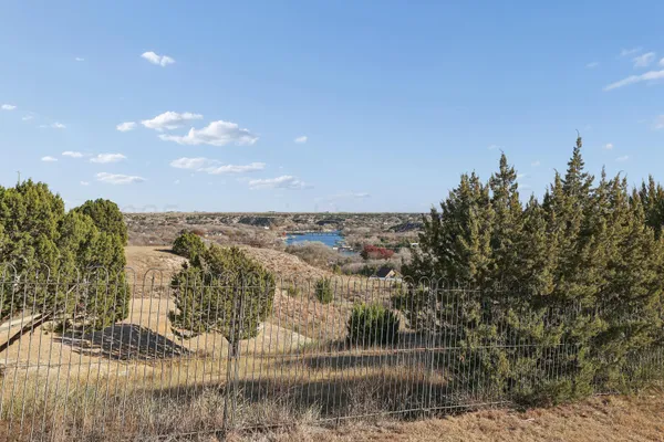 $575,000 | 13901 Tangle Aire Point, Amarillo, TX 79118