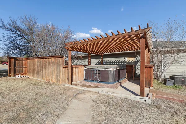 $575,000 | 13901 Tangle Aire Point, Amarillo, TX 79118