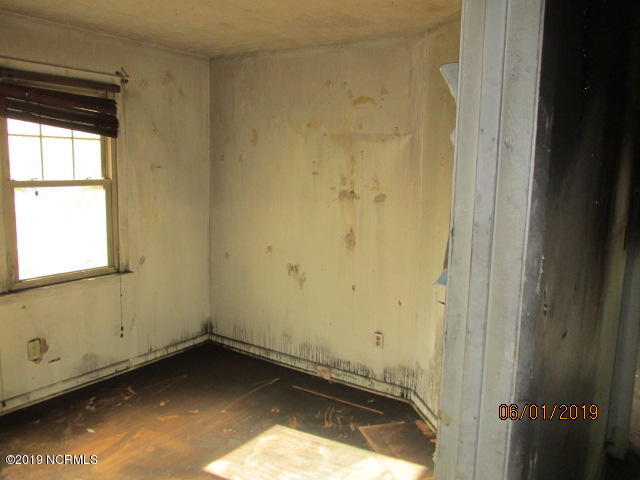 217 Rozier Church Road Lumberton, NC 28360 - Photo 12 of 17 IMG_0016