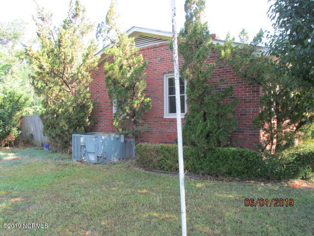 217 Rozier Church Road Lumberton, NC 28360 - Photo 4 of 17 IMG_0024