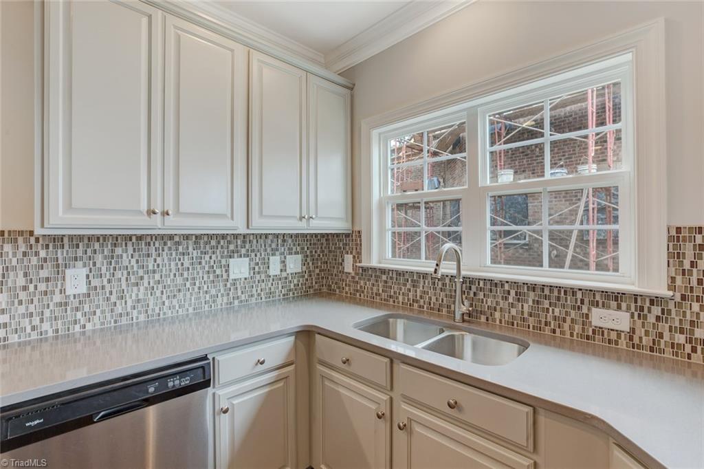 3807 Thistleberry Road High Point, NC 27265 - Photo 9 of 24 Gallery Image 9