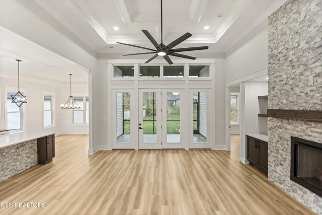 $799,900 | 171 Tsuhdatsi Way, Loudon, TN 37774