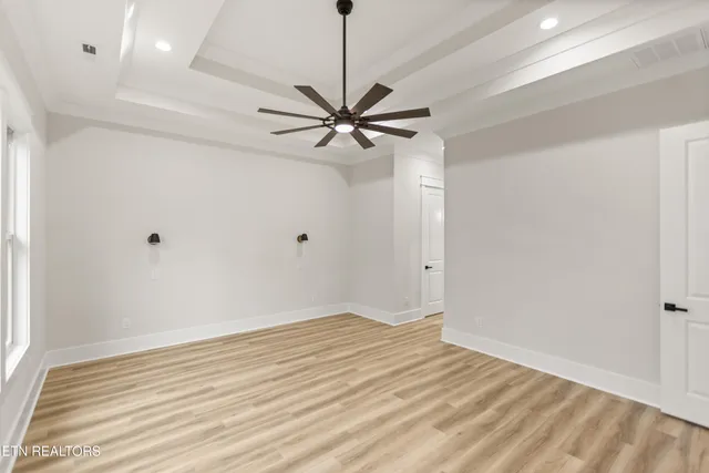 $799,900 | 171 Tsuhdatsi Way, Loudon, TN 37774