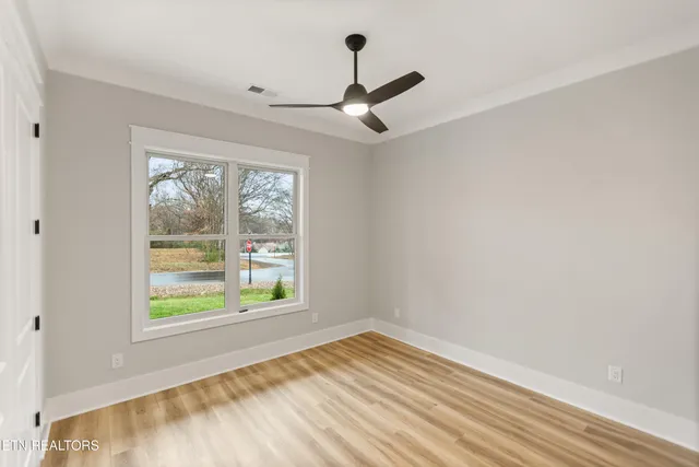 $799,900 | 171 Tsuhdatsi Way, Loudon, TN 37774