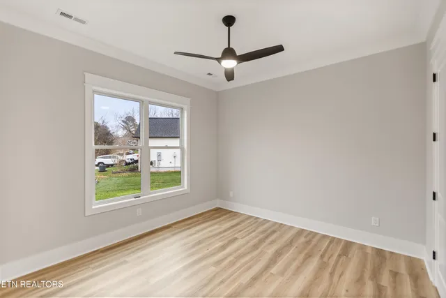 $799,900 | 171 Tsuhdatsi Way, Loudon, TN 37774