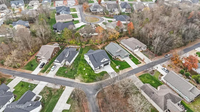 $799,900 | 171 Tsuhdatsi Way, Loudon, TN 37774