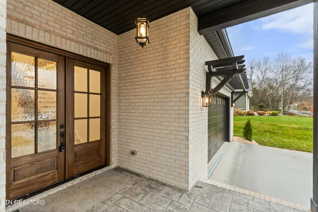 $799,900 | 171 Tsuhdatsi Way, Loudon, TN 37774