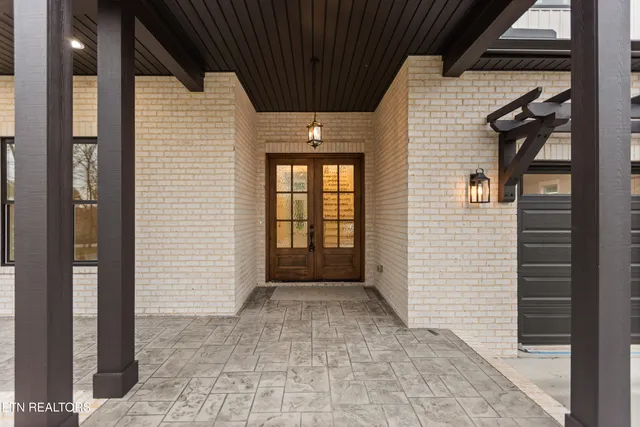 $799,900 | 171 Tsuhdatsi Way, Loudon, TN 37774