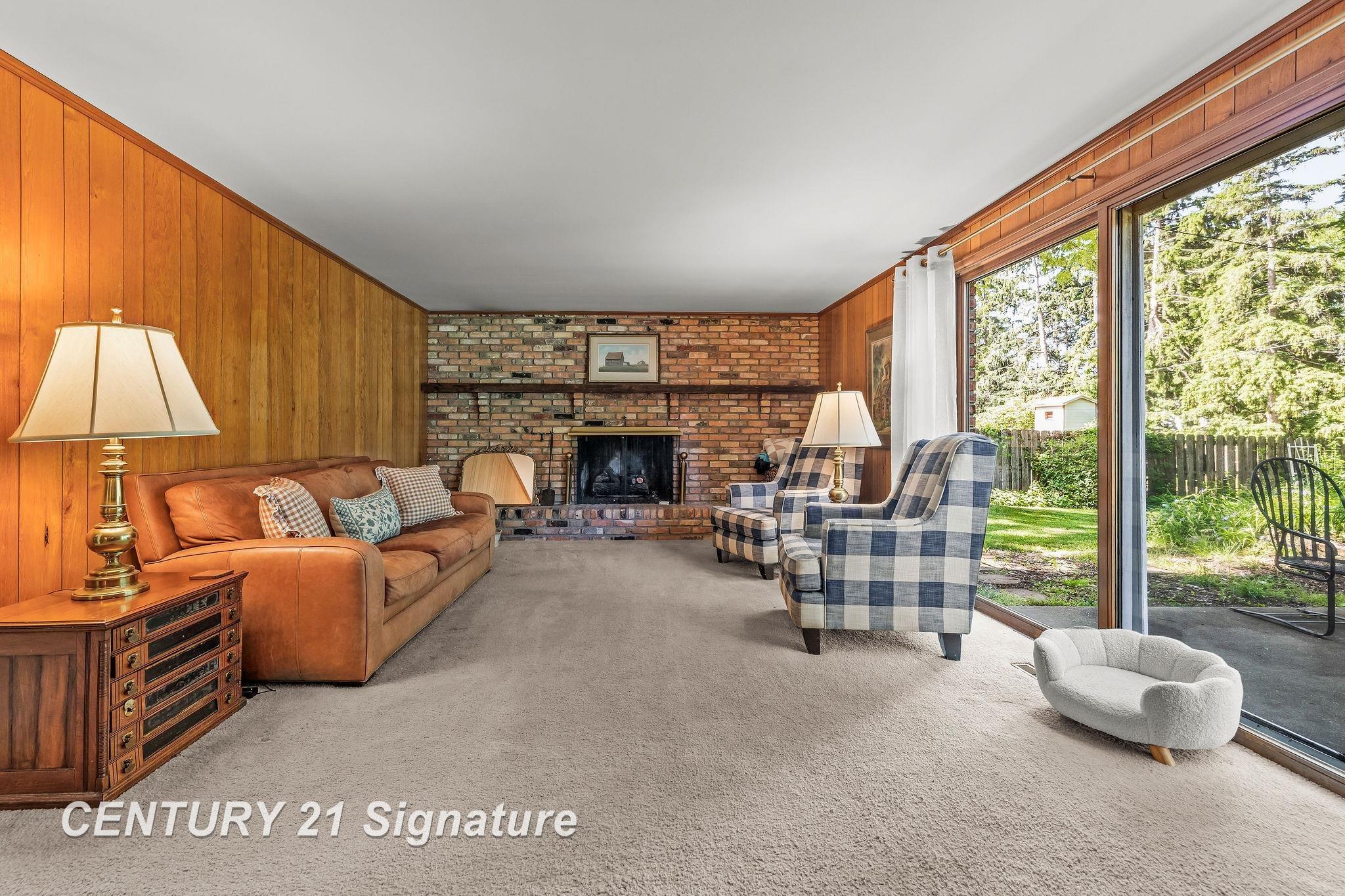 358 Somerset Road Saginaw, MI 48638 - Photo 13 of 46