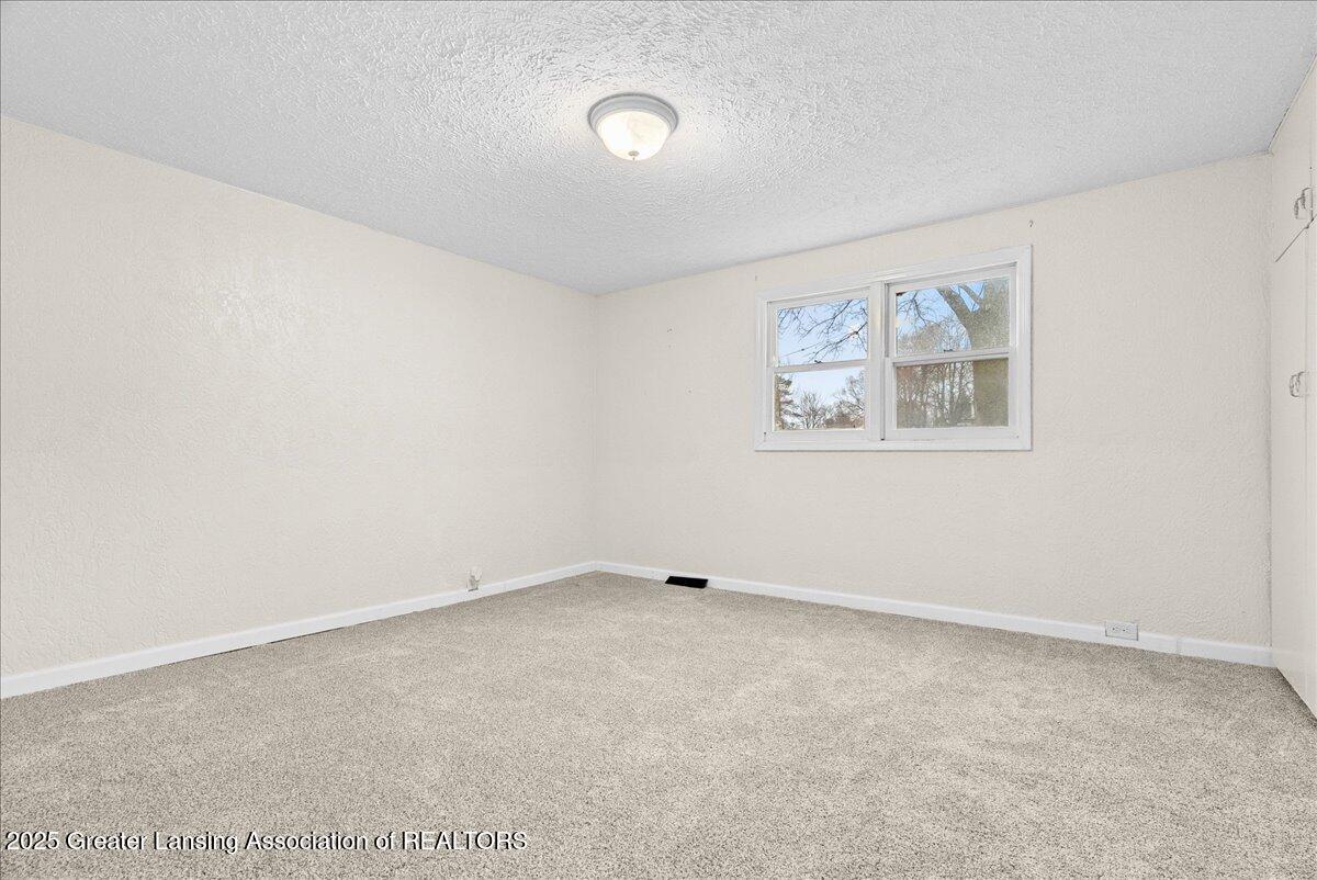 7902 North Welling Road St. Johns, MI 48879 - Photo 11 of 32 11-Media Jett - 06