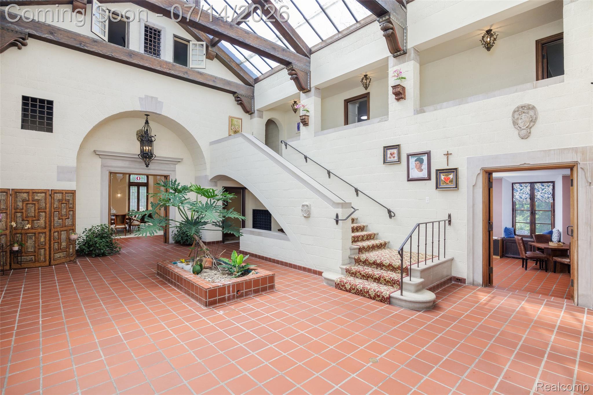 189 Cloverly Road Grosse Pointe, MI 48236 - Photo 8 of 96 189 Cloverly 37.jpeg