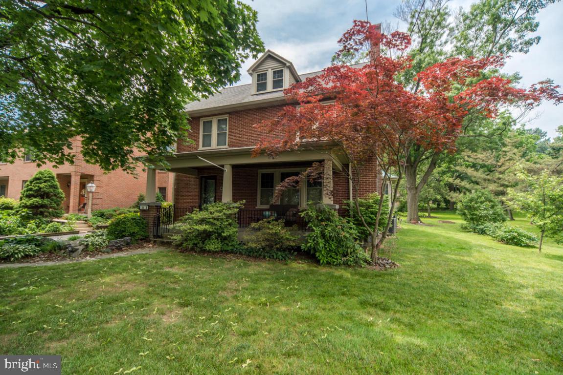 20 Charles Road Lancaster, PA 17603 - Photo 1 of 28 Gallery Image 1