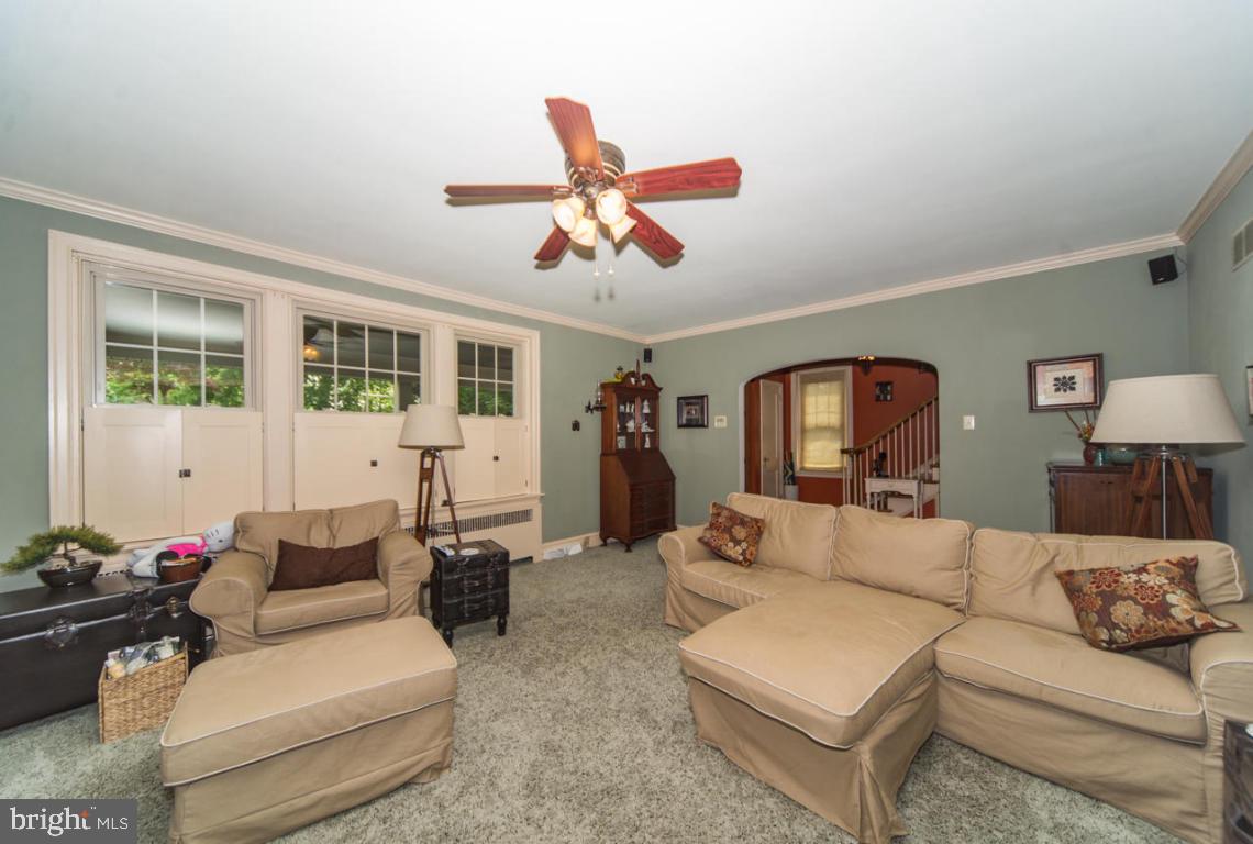 20 Charles Road Lancaster, PA 17603 - Photo 5 of 28 Gallery Image 5