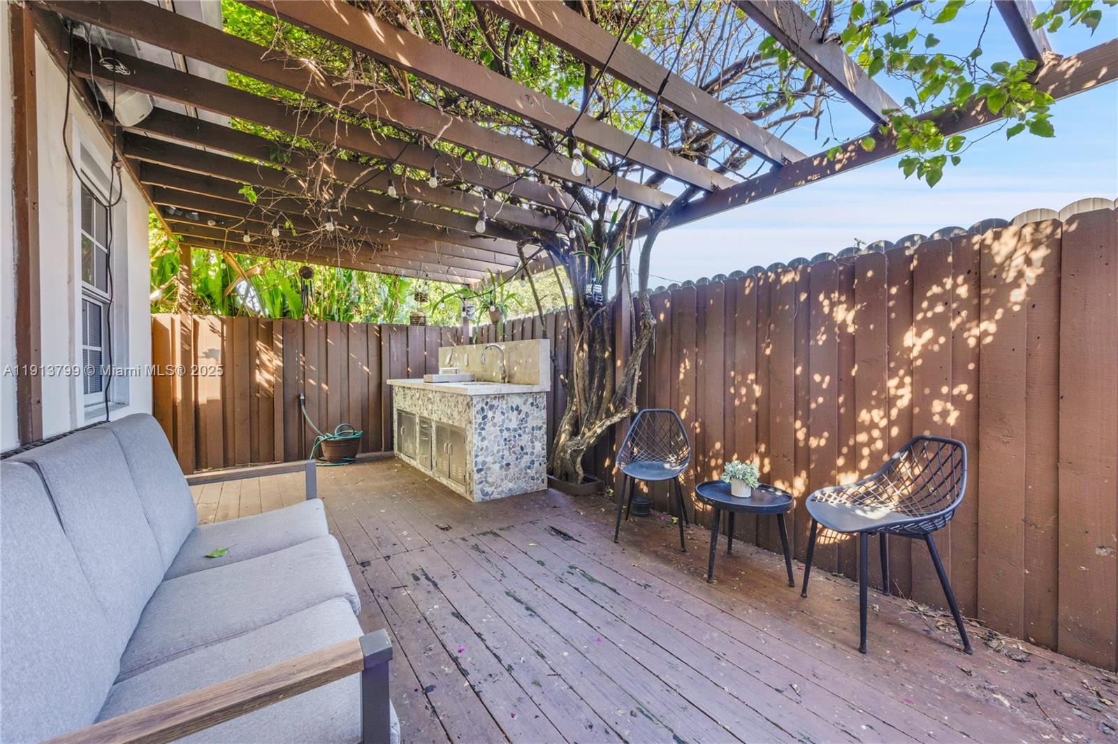 4055 Southwest 7th Street Miami, FL 33134 - Photo 28 of 30