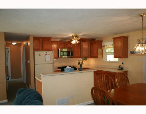 3722 Centerview Road Gibsonia, PA 15044 - Photo 7 of 12 Kitchen.