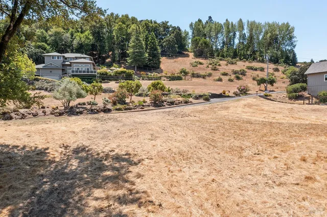 $185,000 | 6057 Hyland Way, Penngrove, CA 94951